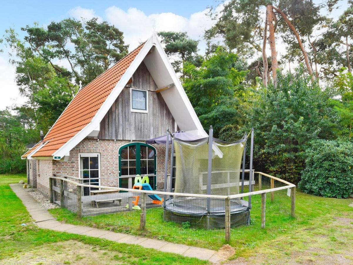 Отель Landal Landgoed De Hellendoornse Berg Haarle Экстерьер фото